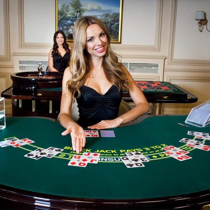 CTR777 Live Casino dealer profesional tampilan meja baccarat dan roulette streaming HD